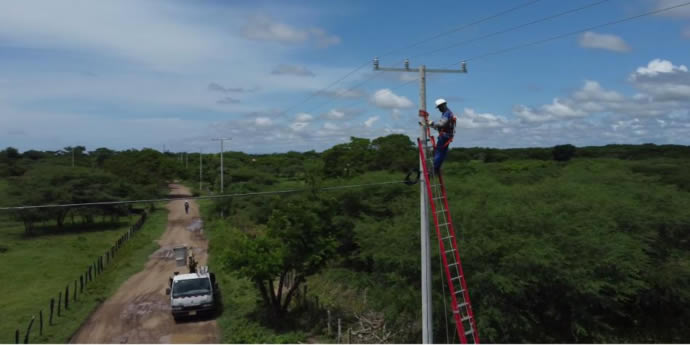La ilusión de pobladores del Atlántico por contar con luz por primera vez (COLOMBIA)