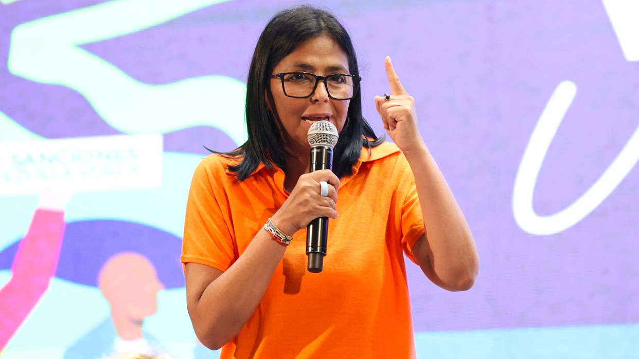 Delcy Rodríguez agradece a Elon Musk por Starlink gratuito en Venezuela tras terremotos (VENEZUELA)