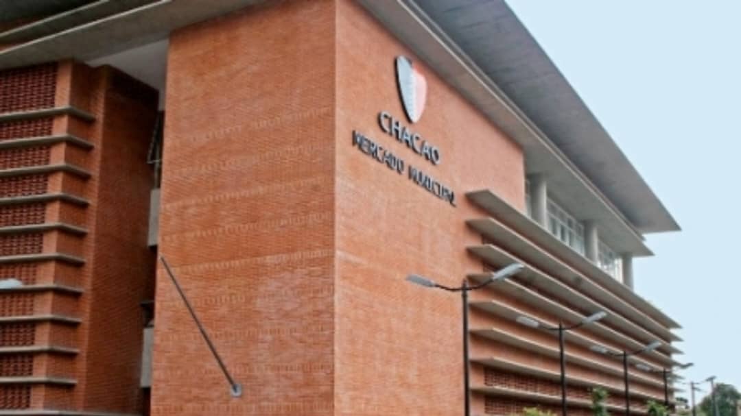 Habilitan el estacionamiento del Mercado de Chacao para recibir donaciones (VENEZUELA)