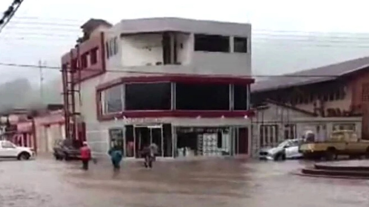 Portuguesa: Aumento del caudal y desbordamientos en Chabasquen tras fuertes lluvias (VENEZUELA)